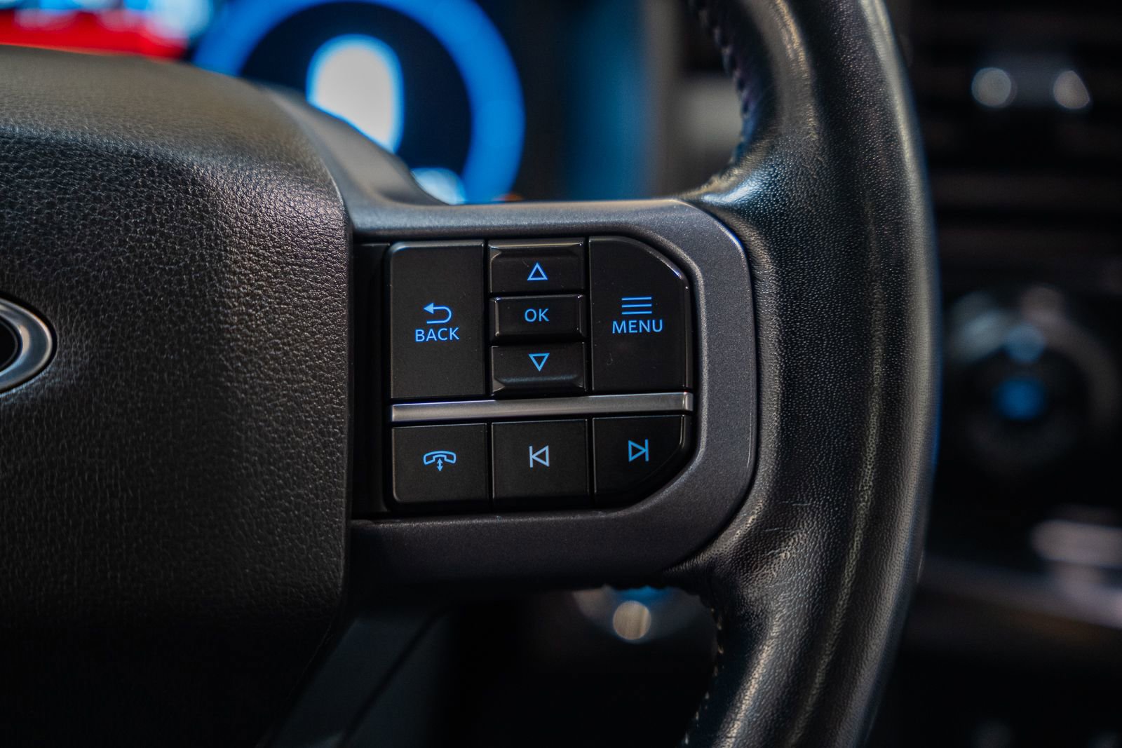 Certified 2023 Ford F150 Lariat w/ Equipment Group 502A High image 38