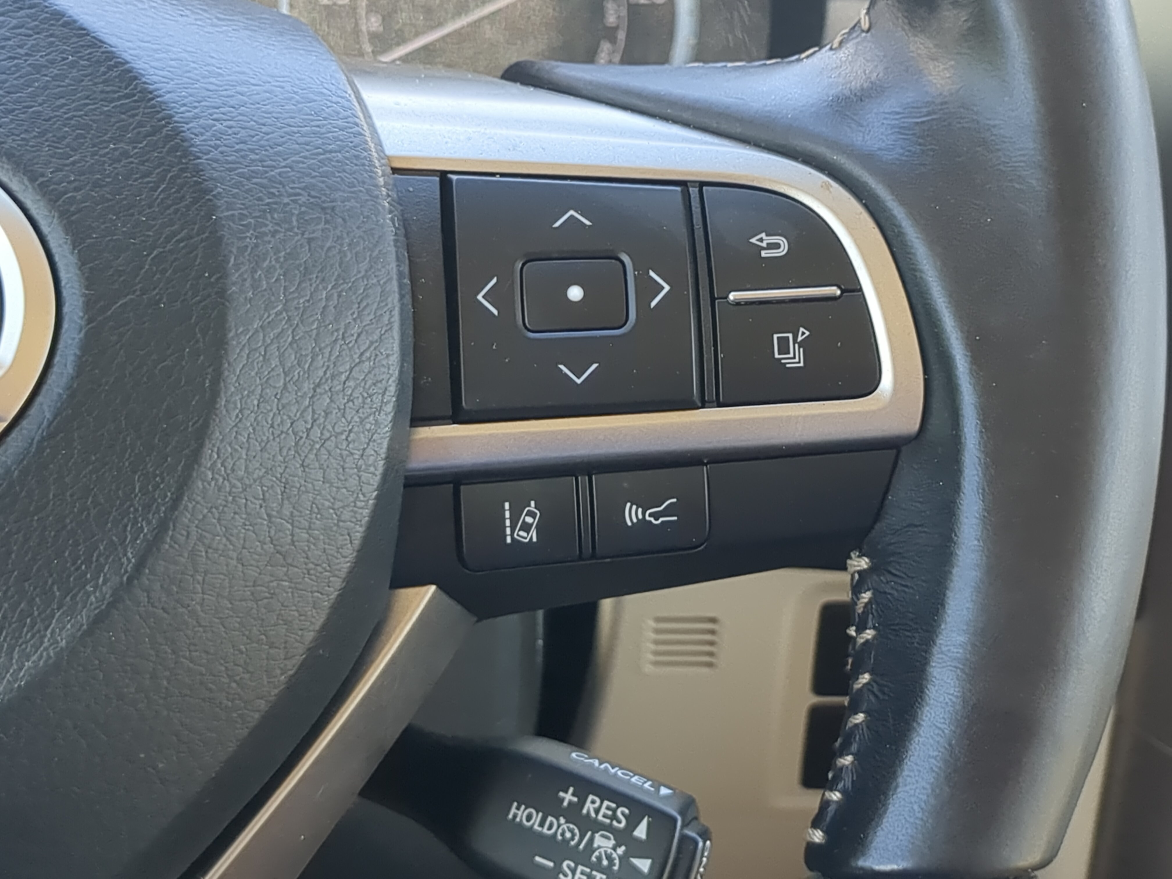 Used 2020 Lexus GX 460 Premium w/ Premium Package AWD/4WD image 25