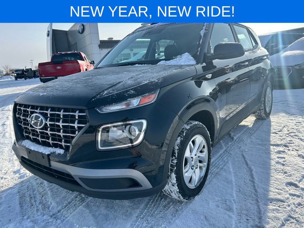 Used 2020 Hyundai Venue SEL image 2