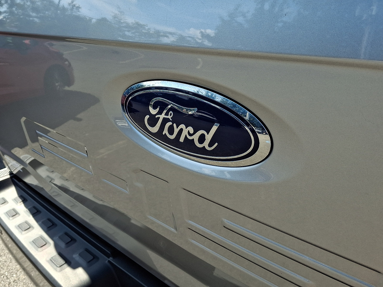 Certified 2023 Ford F150 Lightning XLT AWD/4WD image 31