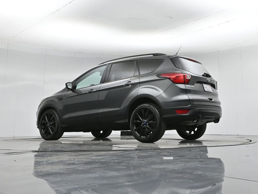 Certified 2019 Ford Escape SE image 19