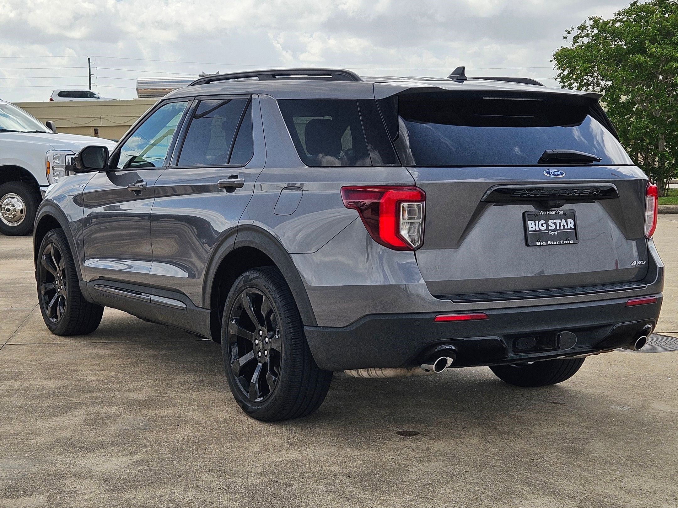 Certified 2023 Ford Explorer ST-Line w/ Class IV Trailer Tow Package AWD/4WD image 7