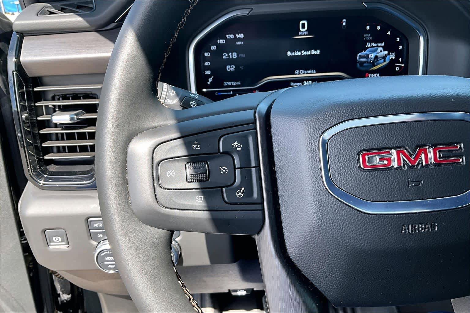 Used 2025 GMC Sierra 2500 AT4 w/ AT4 Premium Plus Package AWD/4WD image 24
