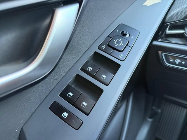 Used 2023 Kia Niro LX FWD image 21