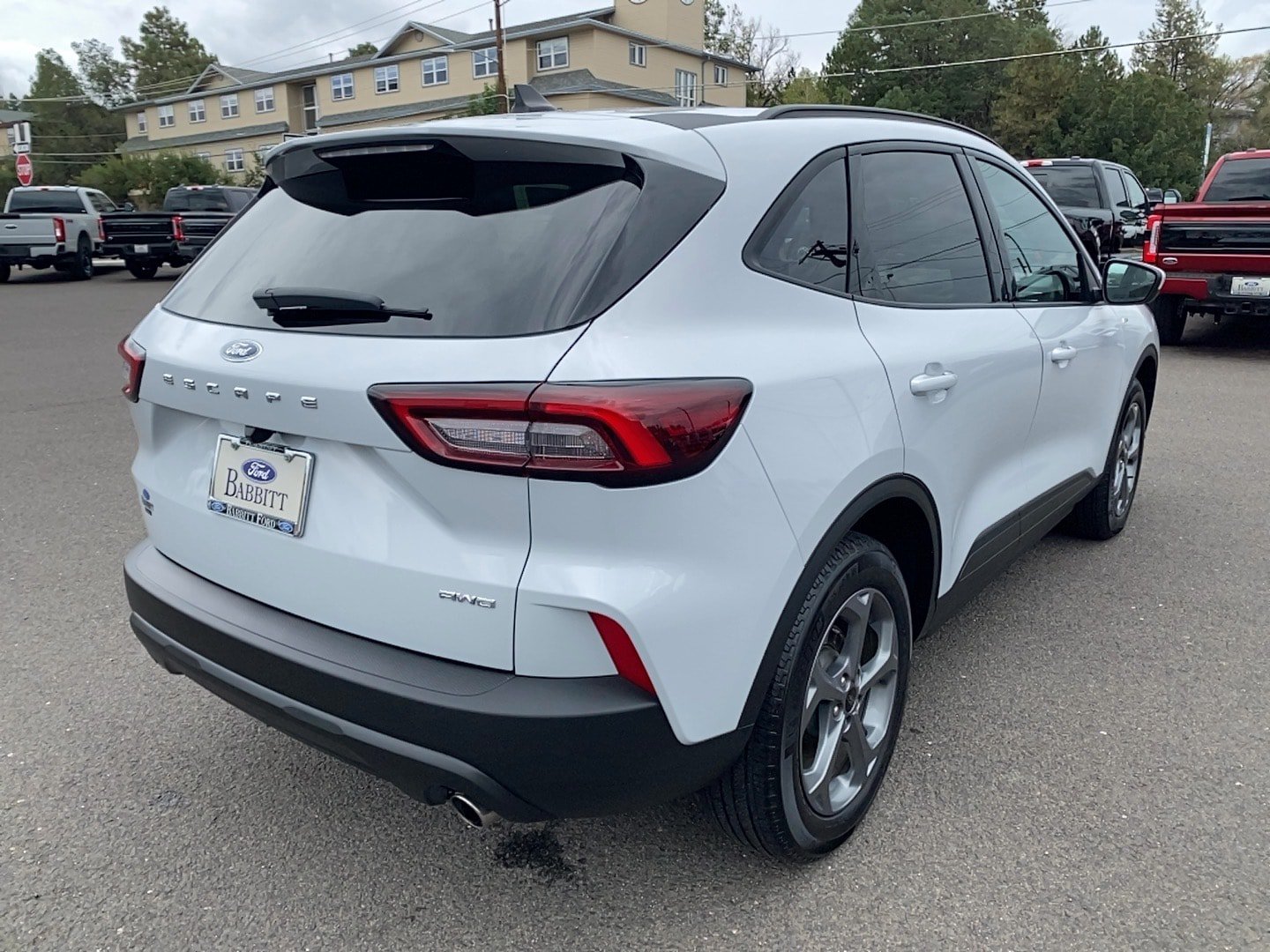 Certified 2025 Ford Escape ST-Line Select AWD/4WD image 5