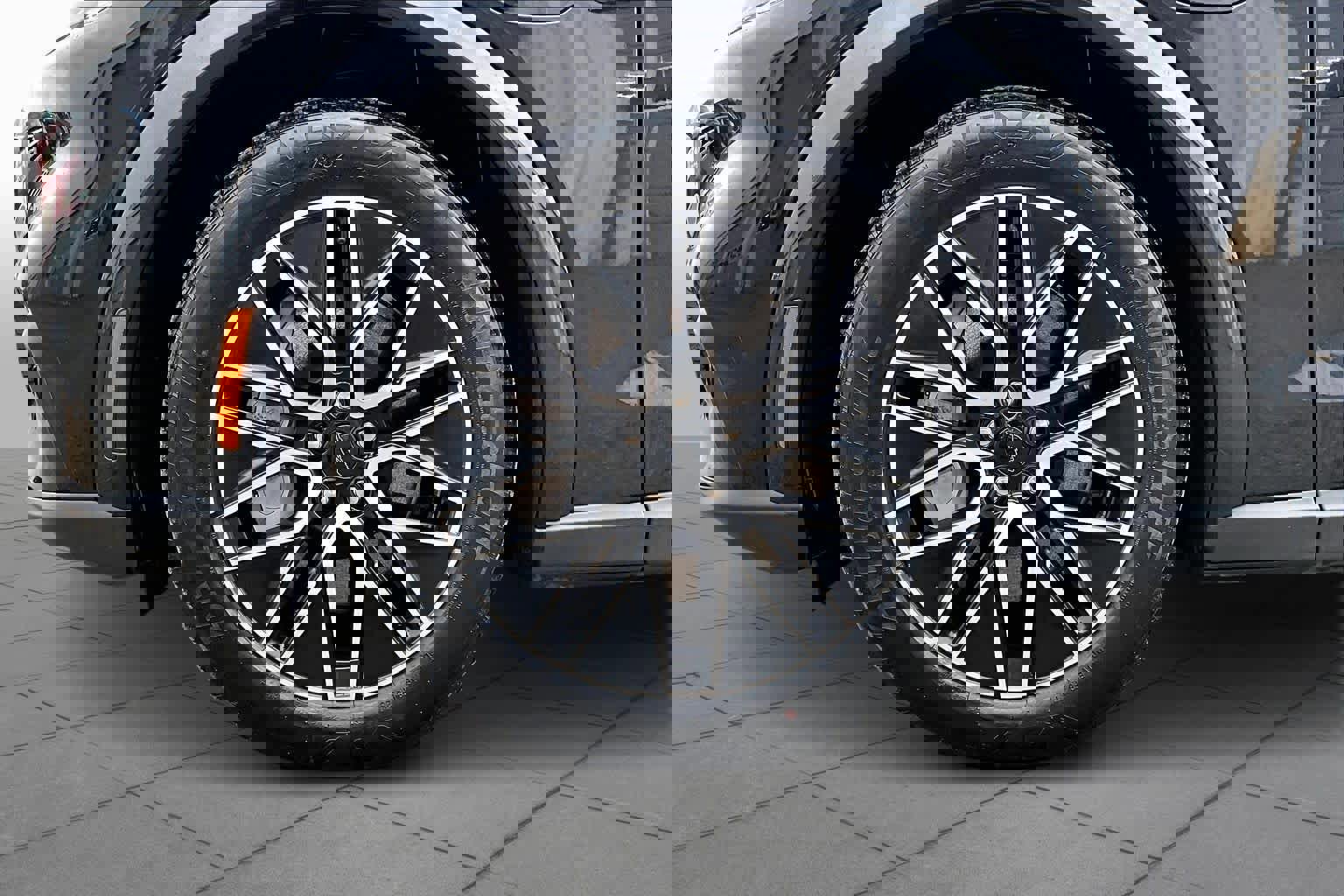 Certified 2025 Ford Mustang Mach-E Premium image 14