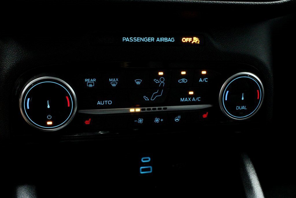 Certified 2022 Ford Escape SEL w/ Technology Package image 32