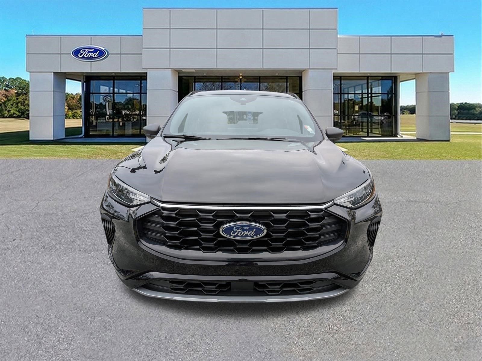 Certified 2023 Ford Escape ST-Line w/ Tech Pack #1 image 9