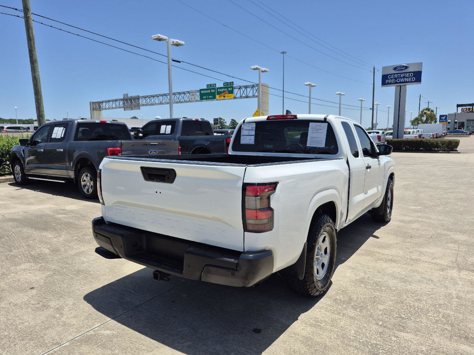 Used 2023 Nissan Frontier S w/ Technology Package RWD image 10