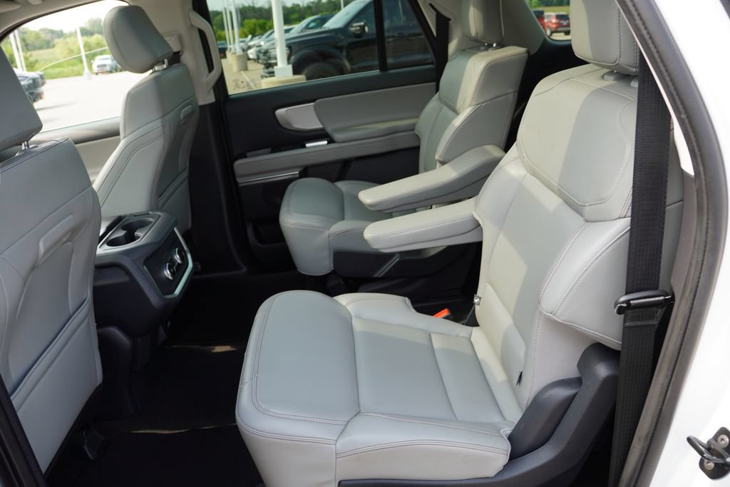 Certified 2025 Ford Expedition Max Active RWD image 18