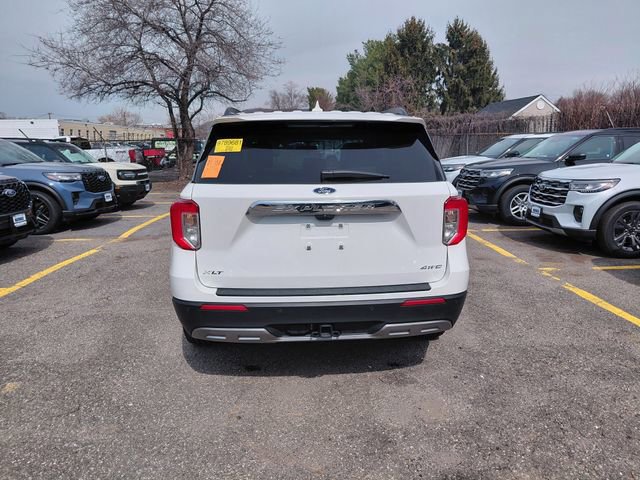 Certified 2023 Ford Explorer XLT w/ Equipment Group 202A image 4