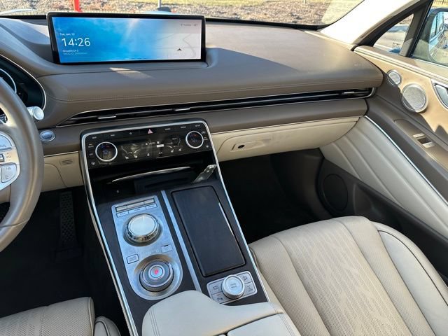 Used 2023 Genesis GV80 2.5T w/ Prestige 20" Package AWD/4WD image 16