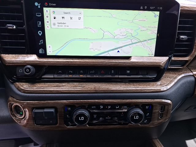Used 2025 Chevrolet Silverado 1500 High Country w/ Technology Package AWD/4WD image 23