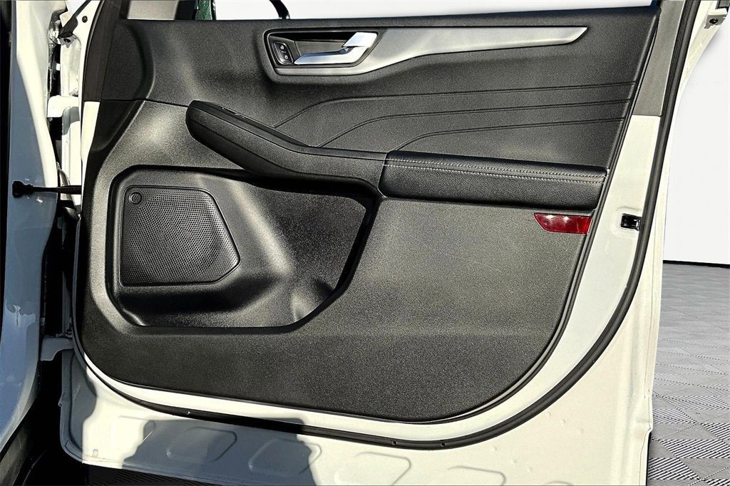 Certified 2023 Ford Escape SE image 24