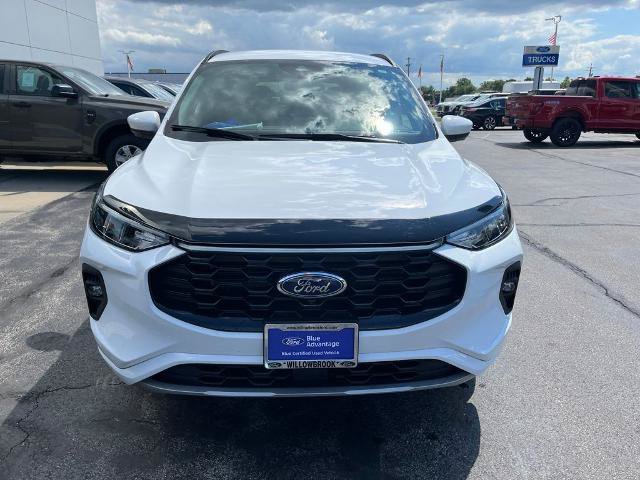 Certified 2023 Ford Escape ST-Line Select w/ Tech Pack #2 AWD/4WD image 2
