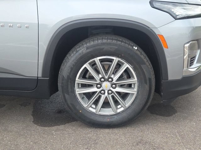 Used 2023 Chevrolet Traverse LT FWD image 4