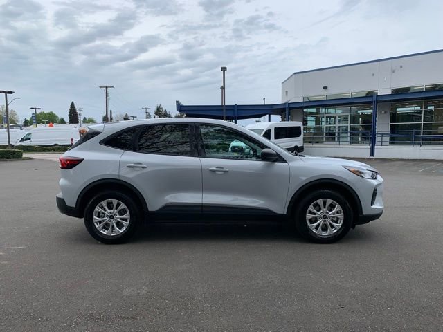 Certified 2025 Ford Escape Active AWD/4WD image 8