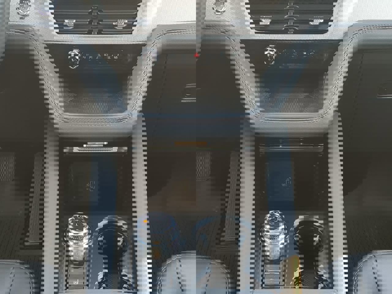 Certified 2025 Ford Explorer Active w/ Active Comfort Package image 17