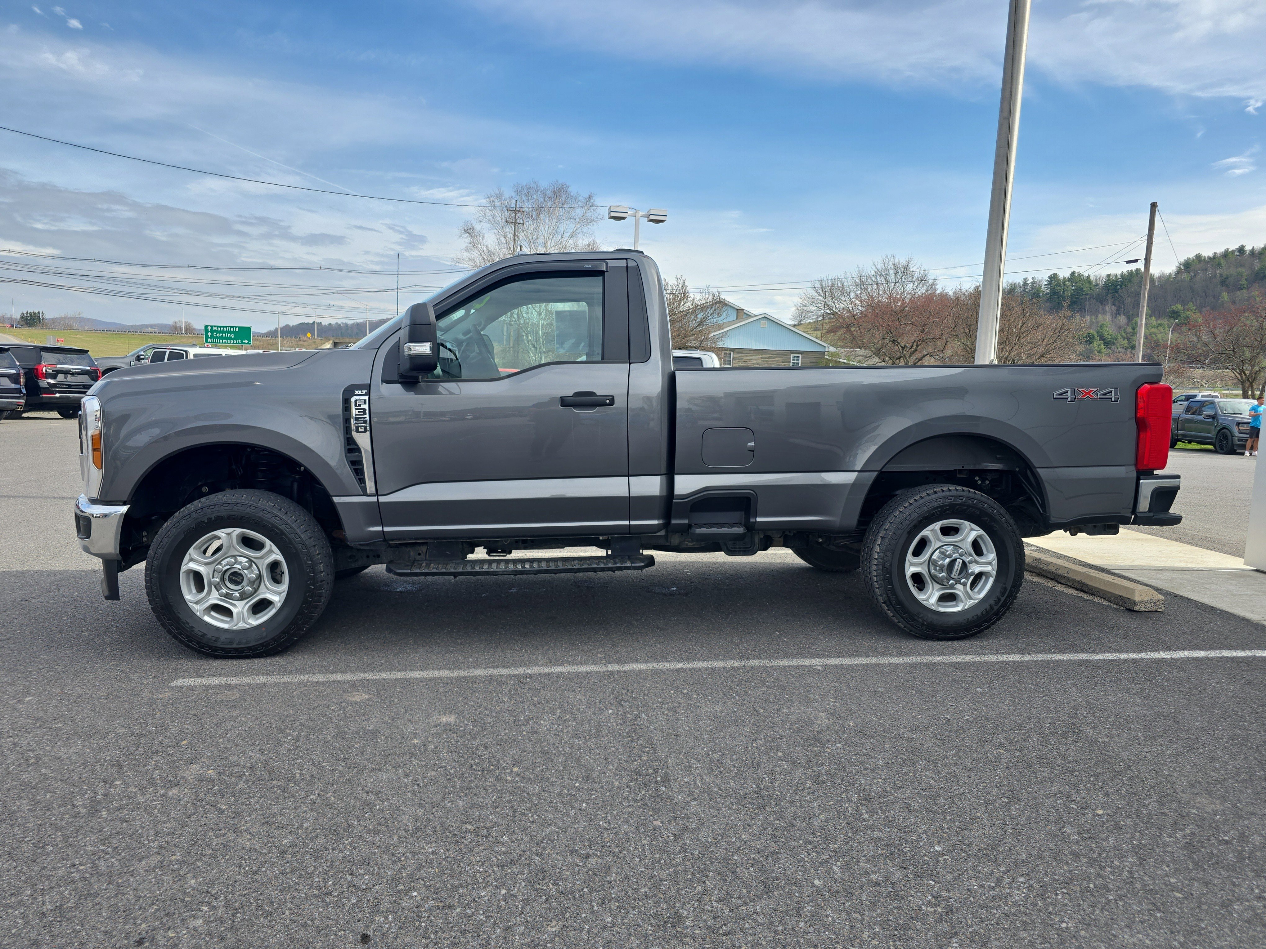 Certified 2025 Ford F350 XLT w/ Snow Plow Prep Package AWD/4WD image 7