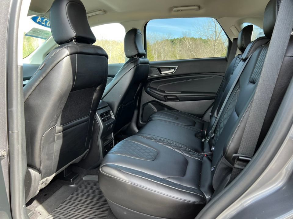 Certified 2024 Ford Edge Titanium w/ Equipment Group 301A AWD/4WD image 9