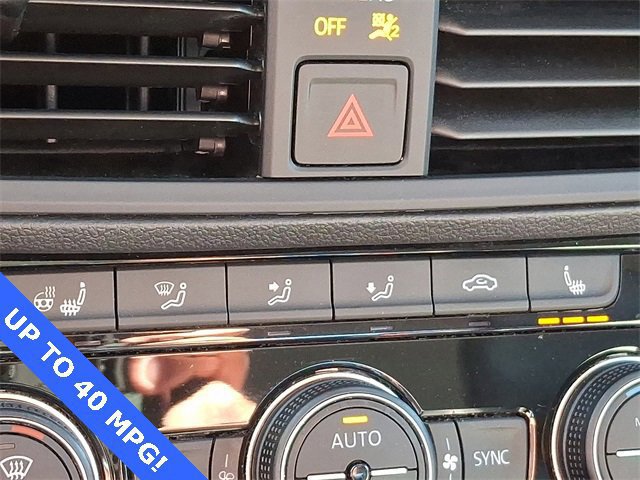 Used 2020 Volkswagen Jetta SEL image 25