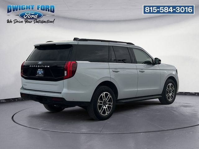 Certified 2025 Ford Expedition Active AWD/4WD image 5
