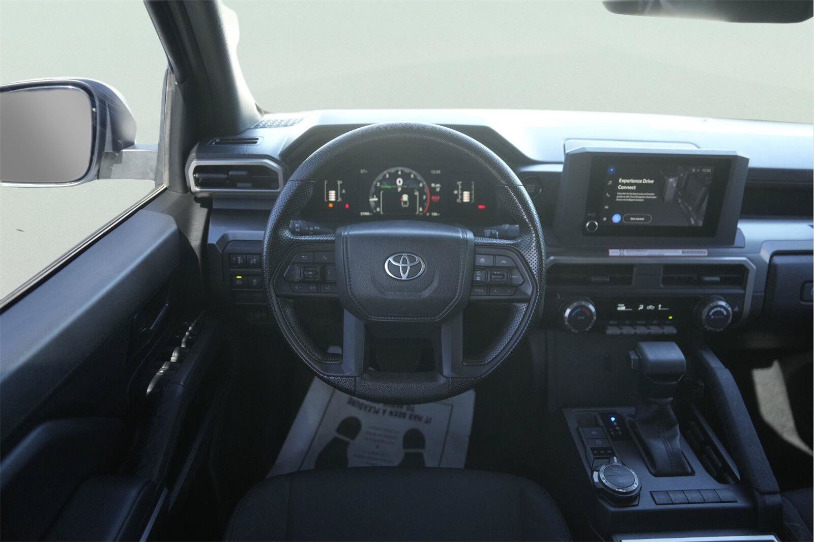 Used 2025 Toyota Tacoma SR5 AWD/4WD image 21