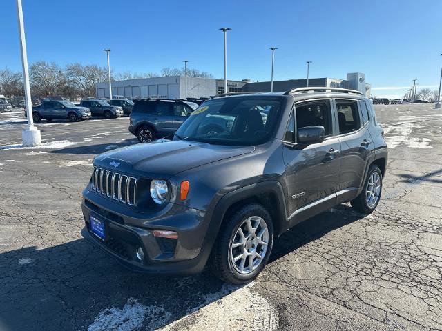 Used 2020 Jeep Renegade Latitude w/ Cold Weather Group image 3