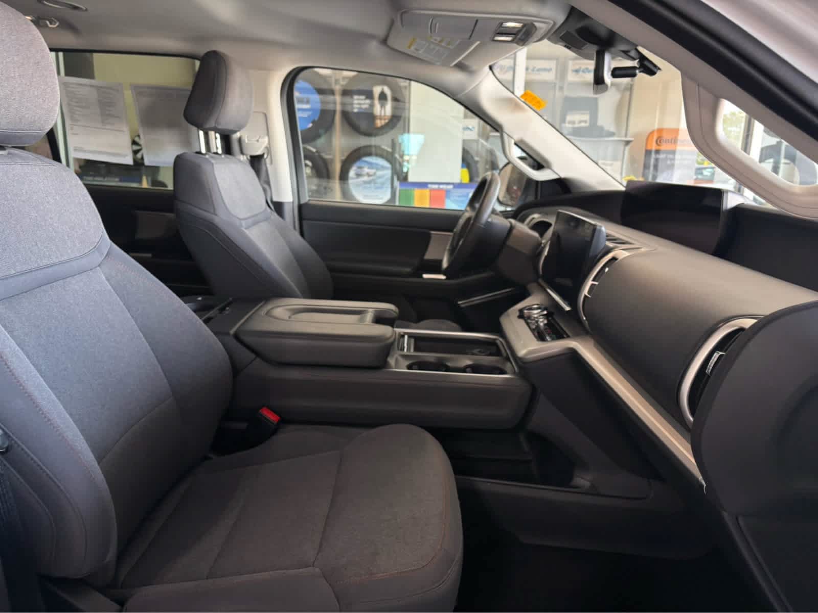 Certified 2025 Ford Expedition Active AWD/4WD image 55
