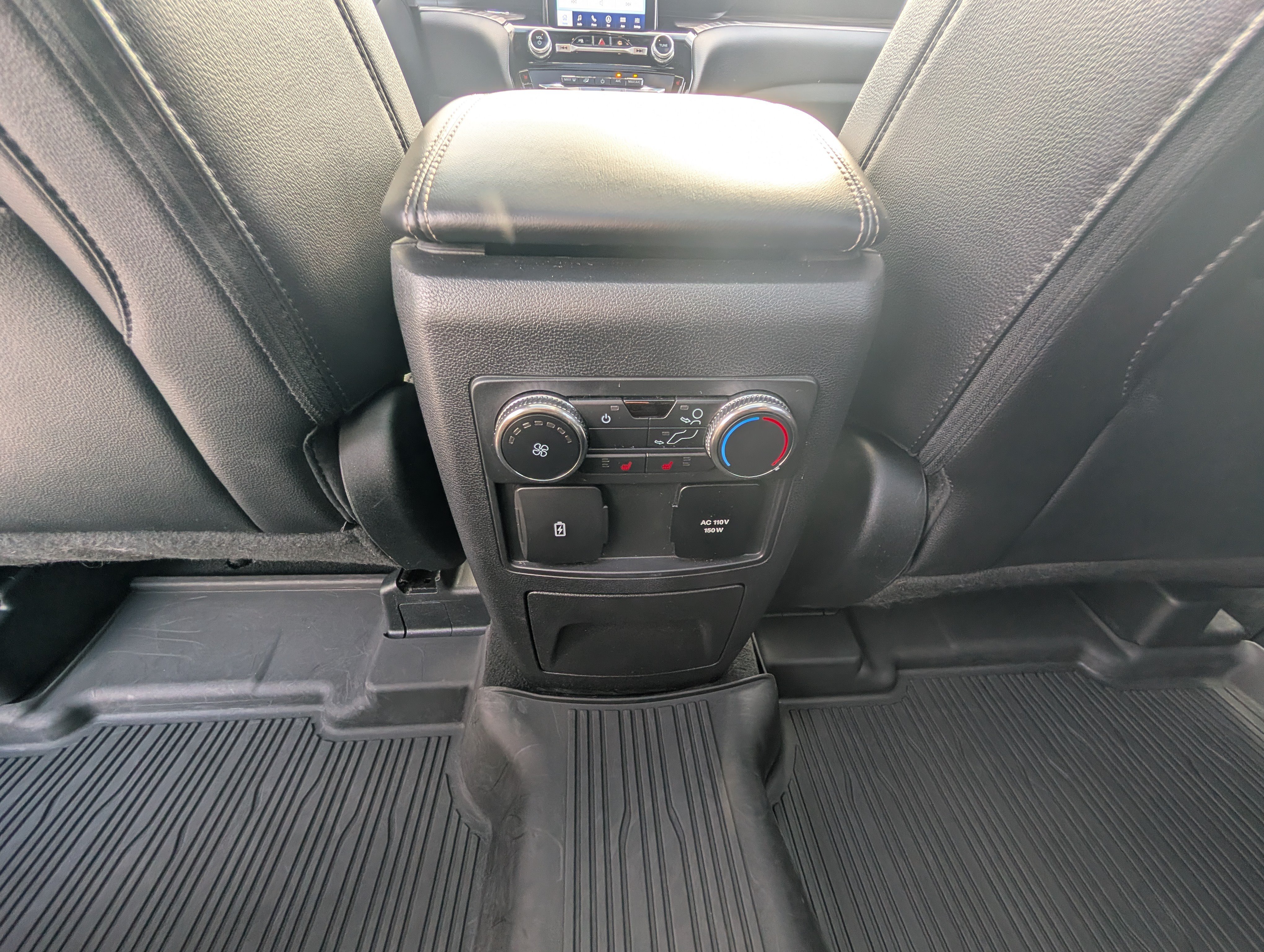 Certified 2022 Ford Explorer Limited w/ Limited Technology Package AWD/4WD image 20