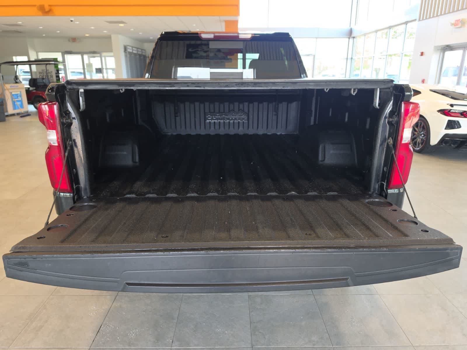 Used 2019 Chevrolet Silverado 1500 High Country AWD/4WD image 36