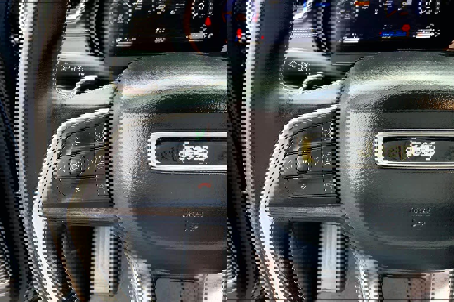 Used 2021 Jeep Grand Cherokee L Limited image 21