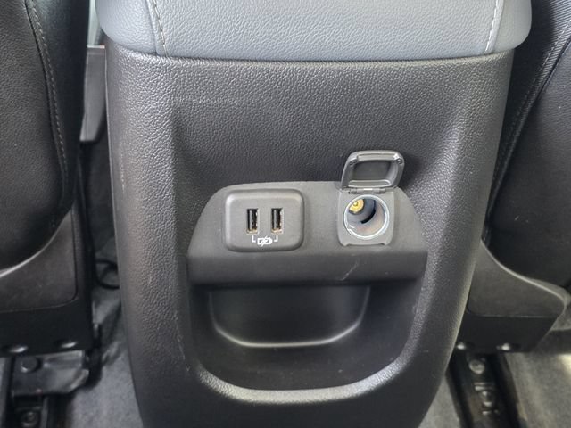 Used 2019 Chevrolet Colorado Z71 AWD/4WD image 19