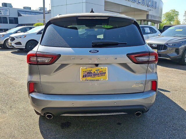Certified 2023 Ford Escape ST-Line AWD/4WD image 23