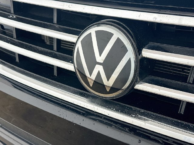Used 2024 Volkswagen Tiguan Wolfsburg Edition AWD/4WD image 32