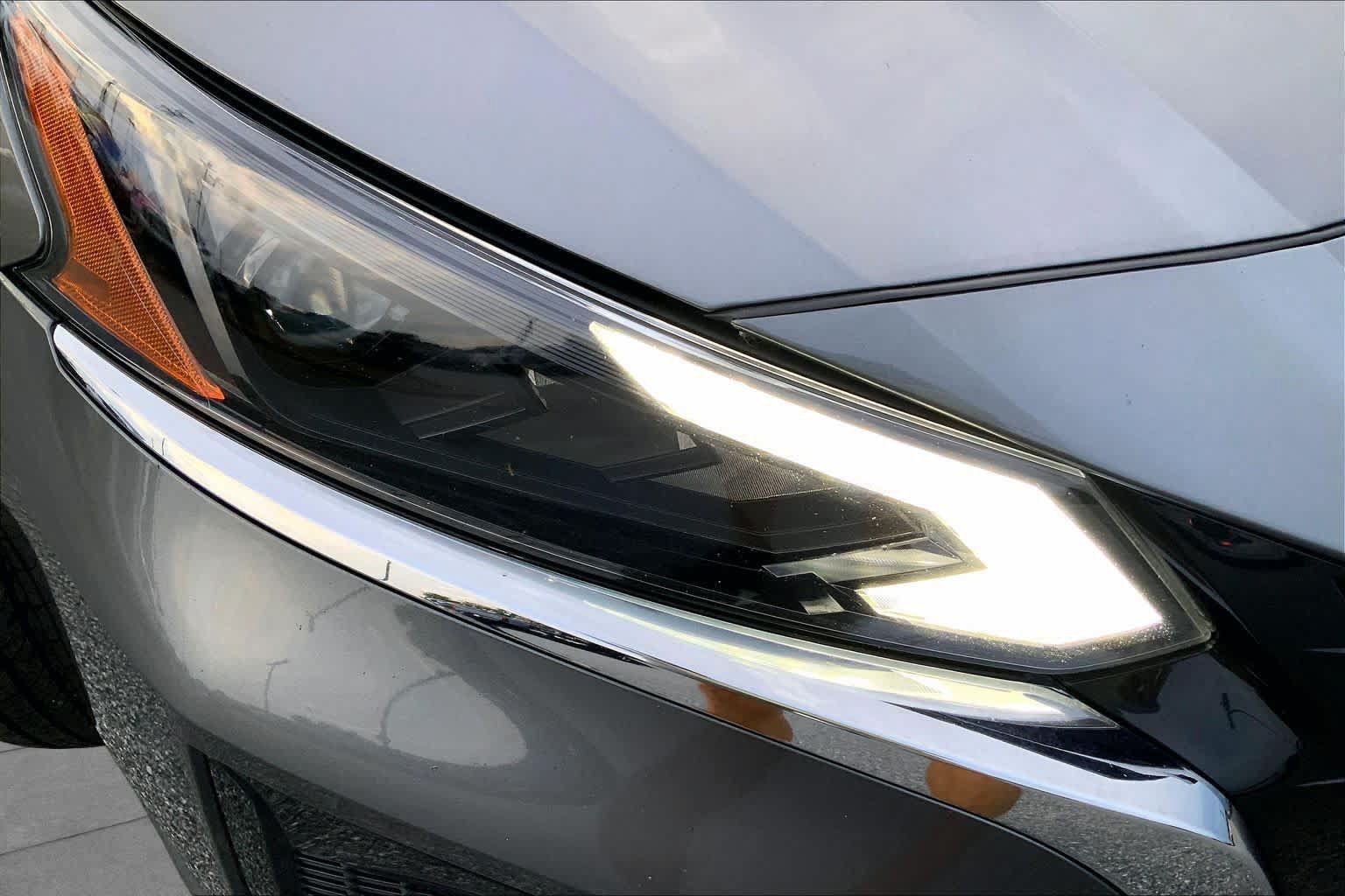 Used 2024 Nissan Altima 2.5 SV FWD image 25