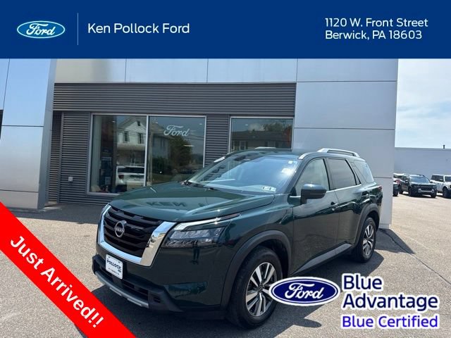 Used 2025 Nissan Pathfinder SL AWD/4WD image 1