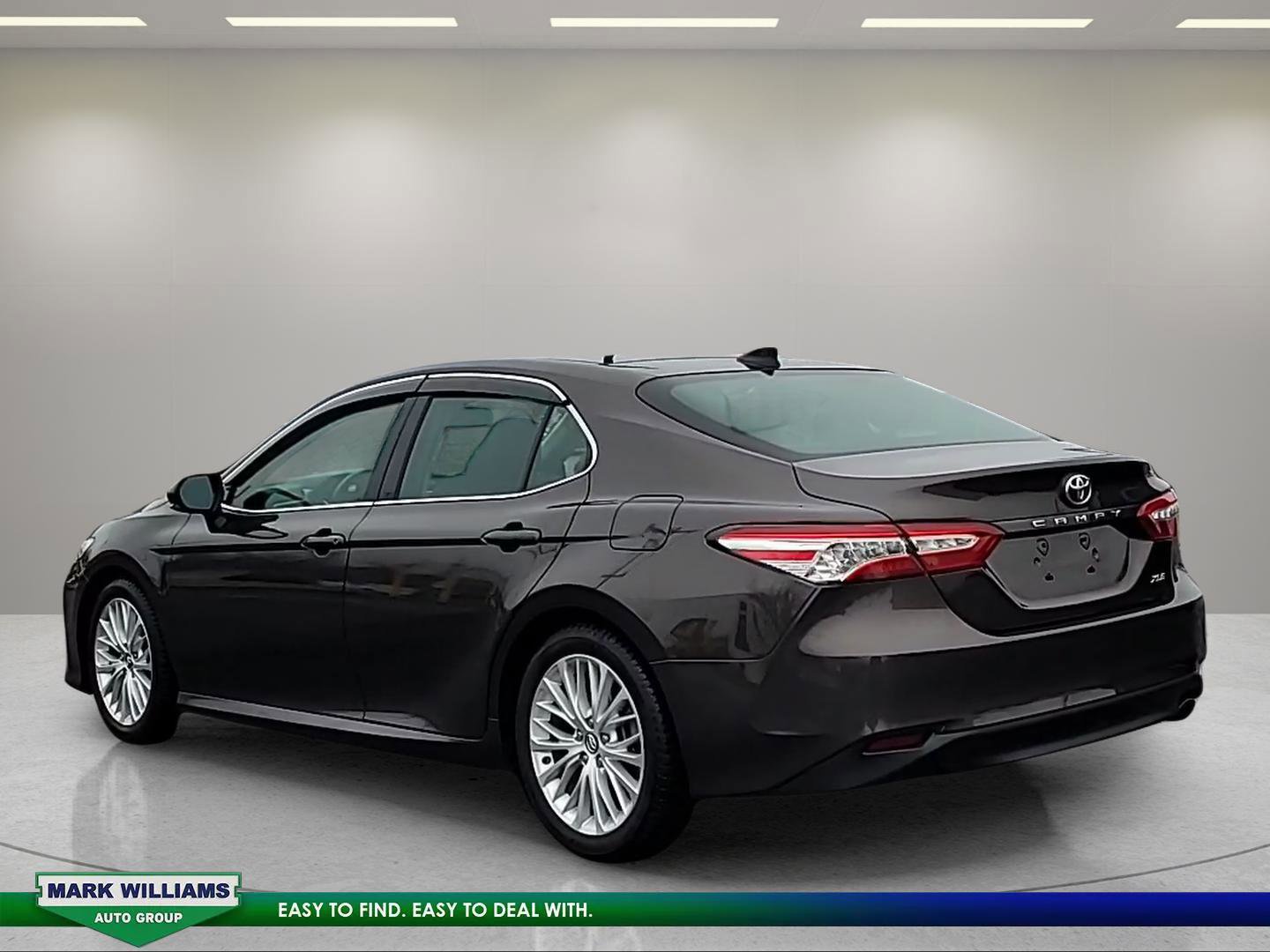 Used 2018 Toyota Camry XLE w/ Audio Package image 3