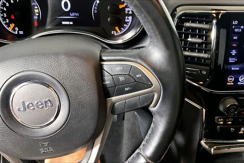 Used 2020 Jeep Grand Cherokee Limited AWD/4WD image 15