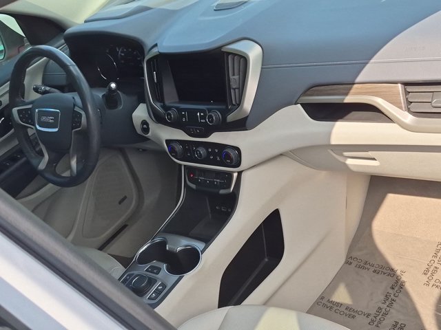 Used 2022 GMC Terrain Denali w/ Denali Premium Package AWD/4WD image 23