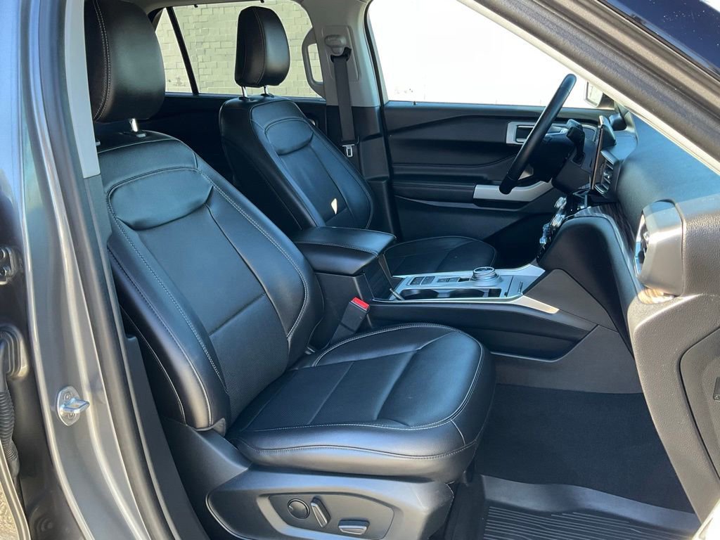 Certified 2021 Ford Explorer Limited w/ Equipment Group 301A image 54