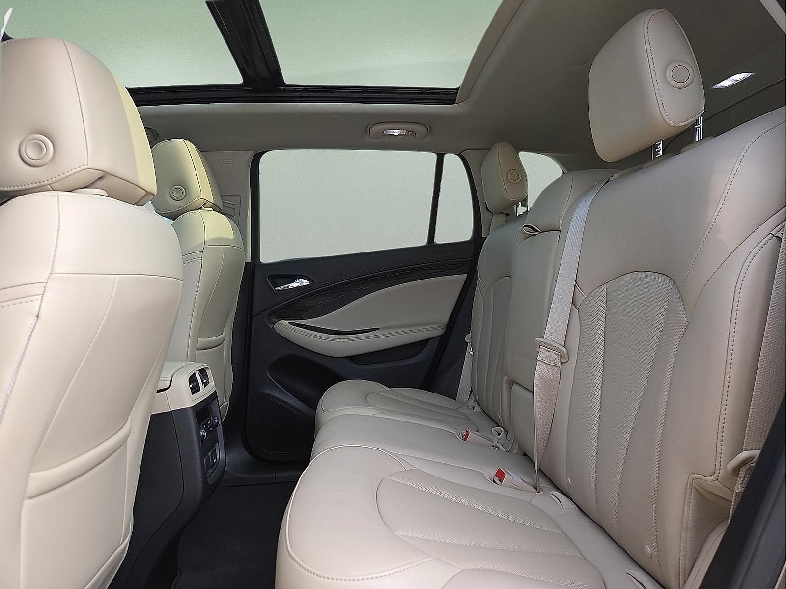 Used 2019 Buick Envision Essence FWD image 10