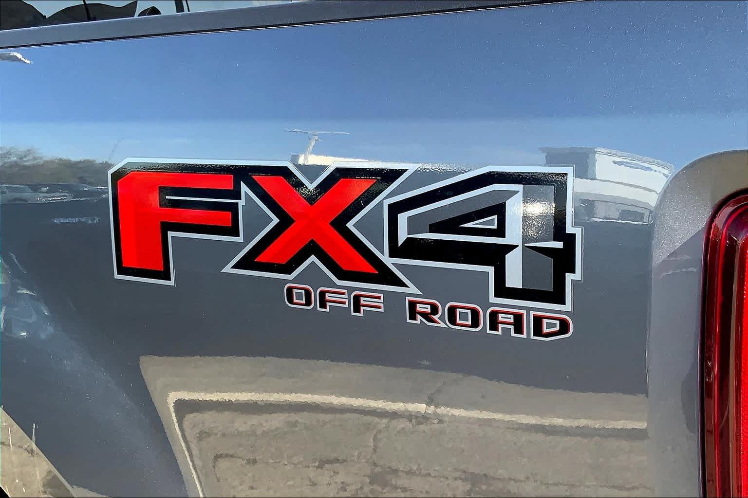 Certified 2022 Ford F250 Lariat w/ Lariat Ultimate Package AWD/4WD image 10