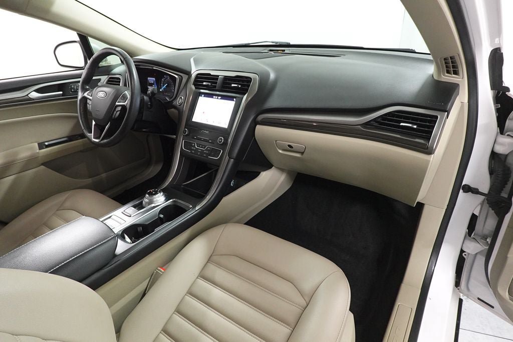 Certified 2019 Ford Fusion SEL FWD image 34