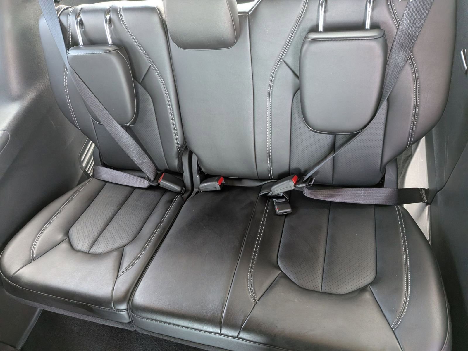 Used 2025 Chrysler Pacifica Select FWD image 28