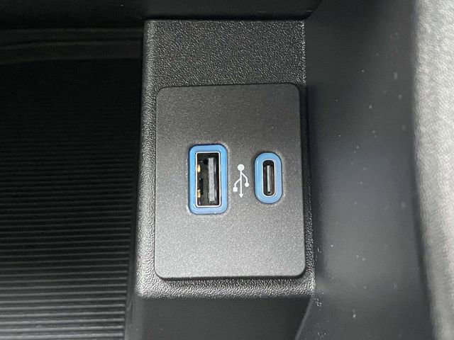 Certified 2024 Ford Edge SE image 28