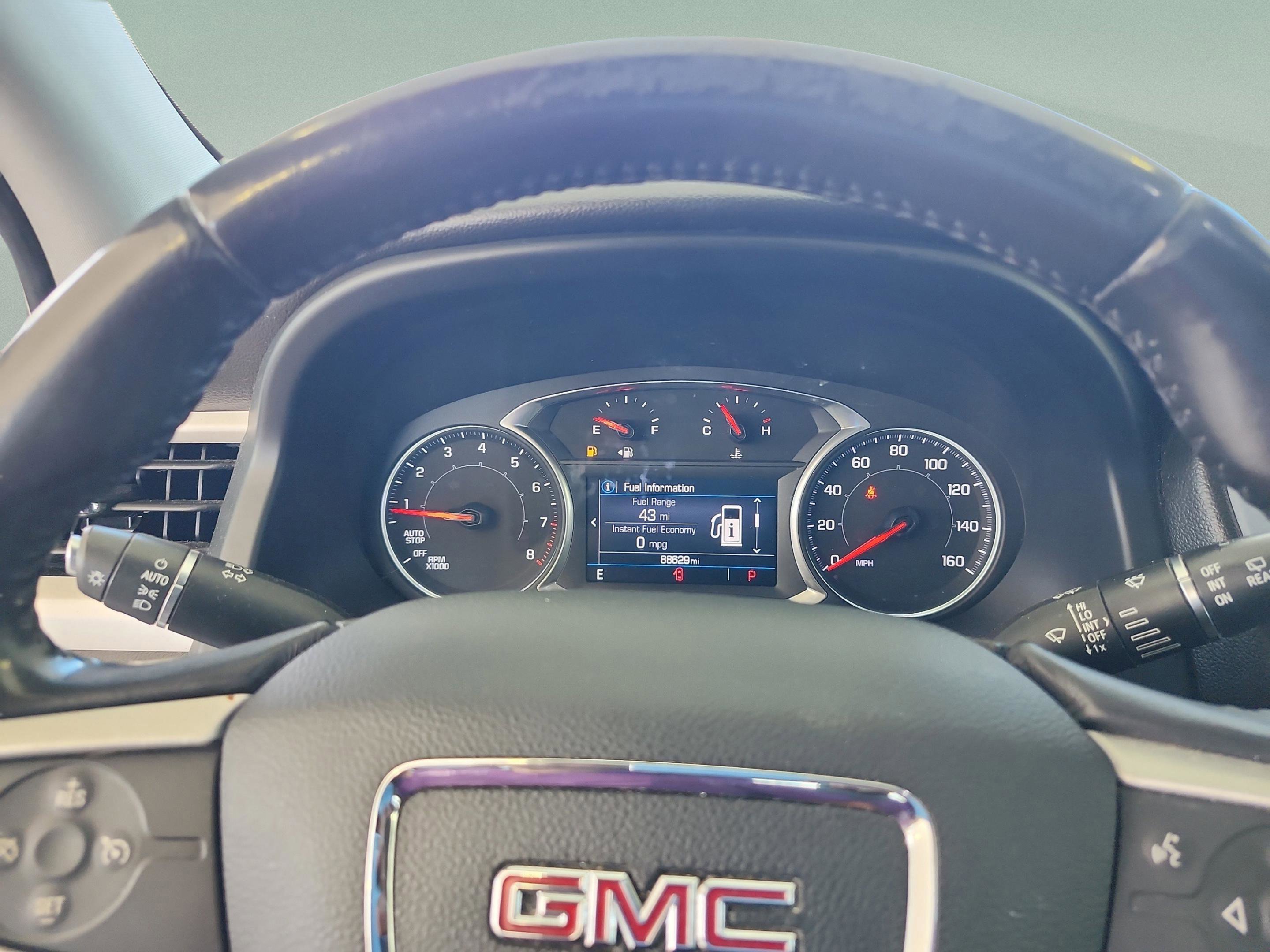 Used 2020 GMC Acadia SLE w/ LPO, Floor Liner Package image 12