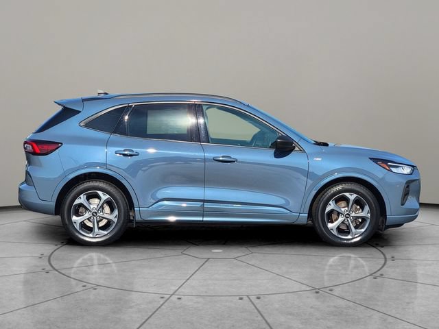 Certified 2023 Ford Escape ST-Line w/ Tech Pack #1 FWD image 14