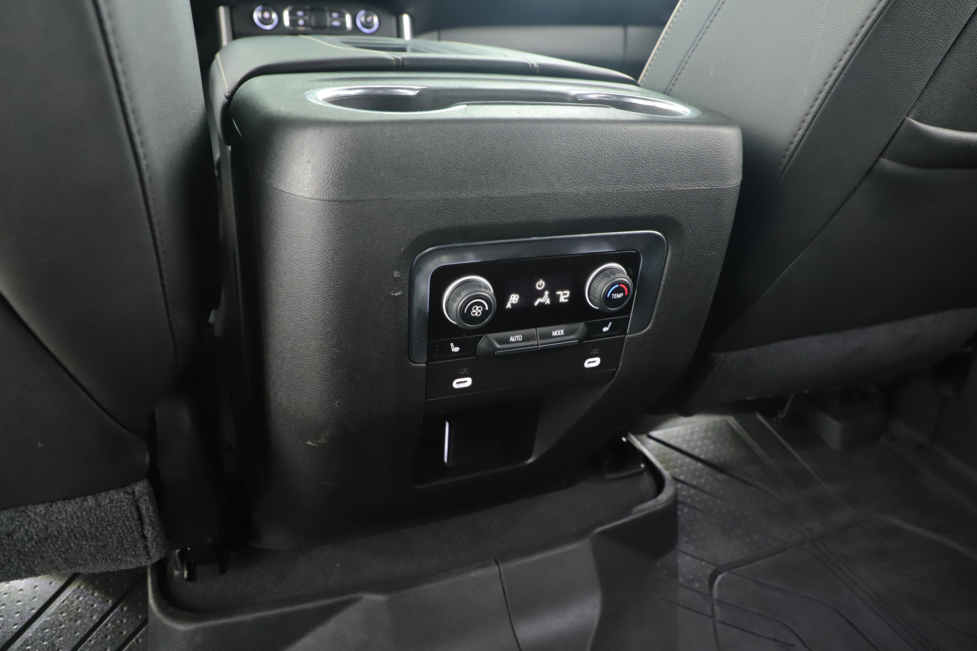 Used 2021 Chevrolet Tahoe Premier w/ Texas Edition image 26