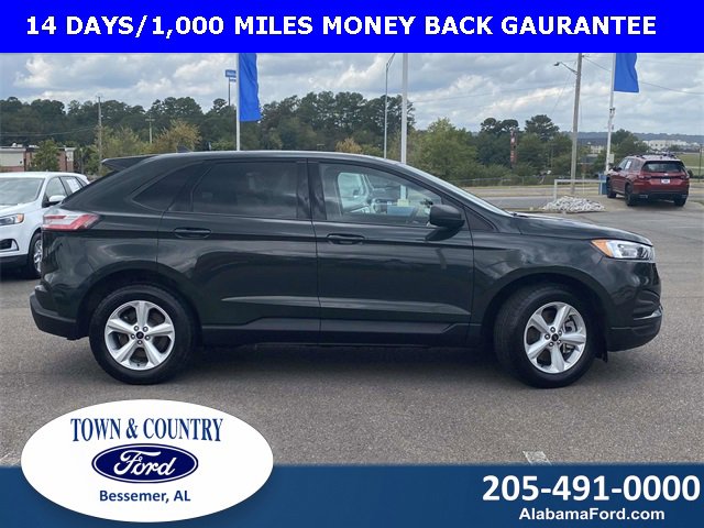 Certified 2024 Ford Edge SE image 2